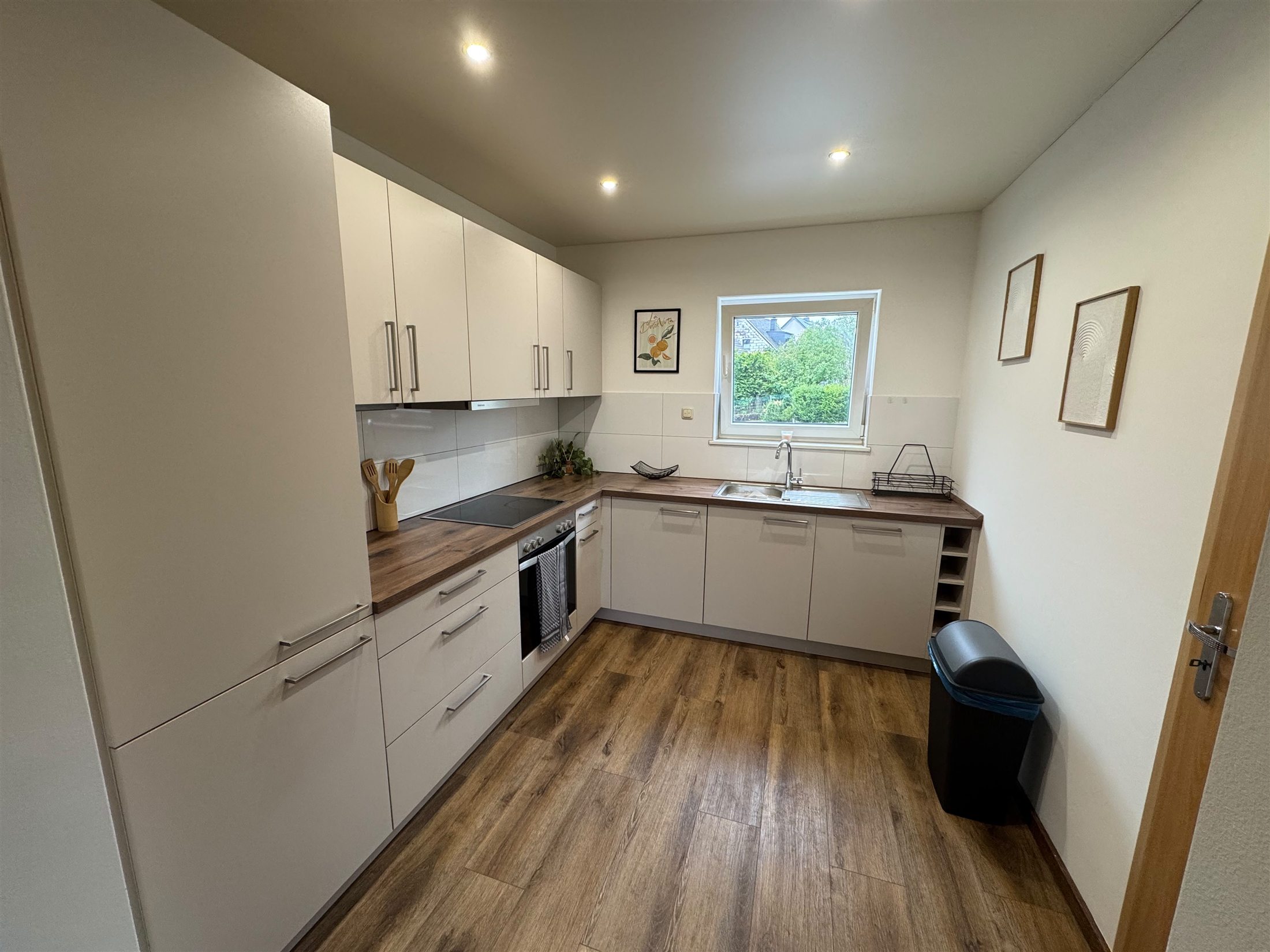 Voll ausgestattete Küche der Ferienwohnung Aurora